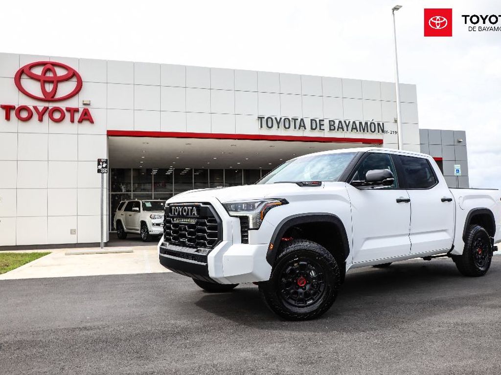 Toyota Tundra TRDPro White - Toyota De Bayamón