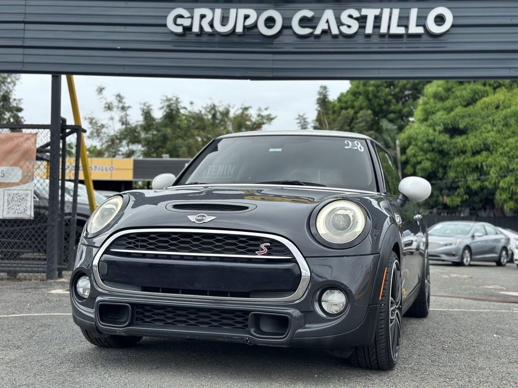 MINI Hardtop 2 Door 2017 - Grupo Castillo